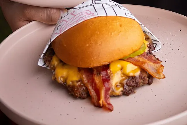 Smash burger — rubro comida en la demo animada