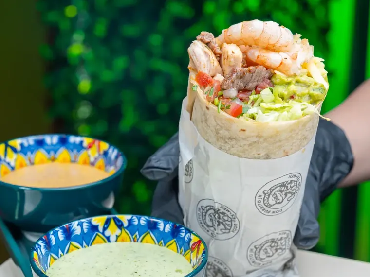 Burrito Mar y tierra